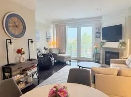 Experience luxury in Maritime Suite 209, Bay Harbor, with 2 beds and stunning amenities.