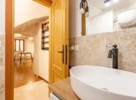 Viola - Bohemian 1-Bedroom Flat in Artists' Quarter