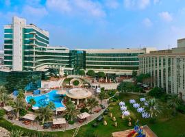 Millennium Airport Hotel Dubai，位于迪拜加尔胡德的酒店