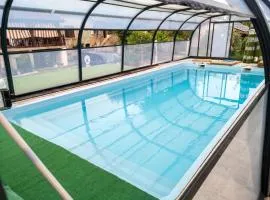 Maison de charme à Brantôme en Périgord avec piscine partagée