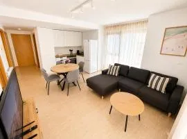 Piso de 2 habitaciones con terraza cerca de la playa y del centro