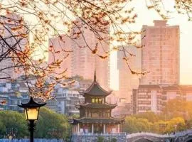 Atour X Hotel Guiyang Jiaxiu Building Jichang Road