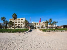 Sol Palmeras Beach - Family Hotel，位于El Ahmar的酒店