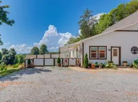 Close to Lake Chatuge! Modern Hillside Barndo Apt!