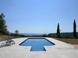 SNB001 - Pedaso, trilocale in splendida villa con piscina