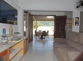 Kitão Completo ao lado da Balsa Bertioga