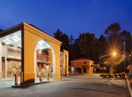 MHO INN and SUITES，位于Monmouth Junction的酒店