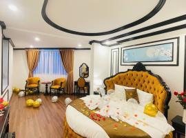 Vera Luxury Hotel,位于河内的酒店