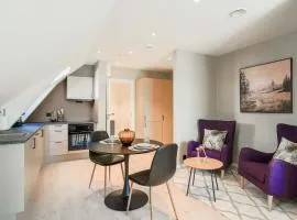 Modern entire apartment in city 305 for 2 guests