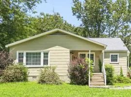 Charming 3-Bedroom Home in Rossville, GA - Family Retreat