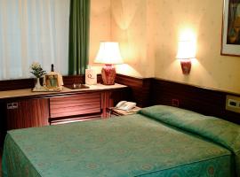 莱昂纳多达芬奇酒店，位于萨萨里的酒店