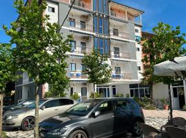 Hotel Aleksi Velipojë,位于维利波吉的酒店