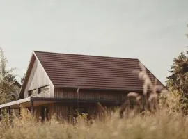 gemütliches Holzhaus am See