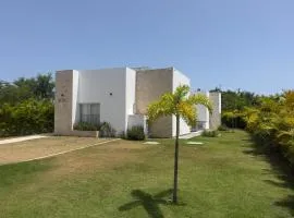 Elegant Seaside Villa Steps to Beach & Golf Course