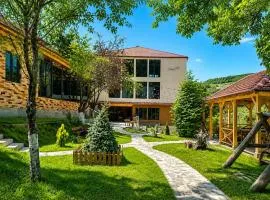 Madin Eco Hotel