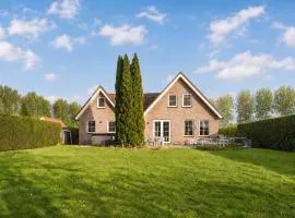 Comfort Villa Buitenlust 14p - Spacious Private Garden & Hot Tub