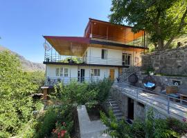 Hotel Vardzia Terrace，位于瓦尔齐亚的酒店