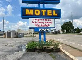 Holiday Motel Tulsa OK