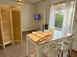 Travel Suites MG Céntrico - Airport 15 min - Clínica MG - Parking Ezeiza