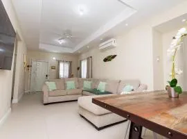 Oceanpointe Luxury Retreat