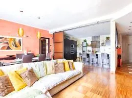 Massa - 6 Sleeps - 2 Bathrooms - Terrace