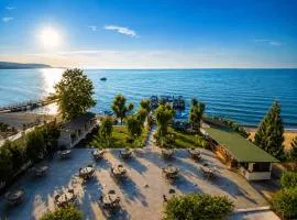 Grand Koru Hotel Beach