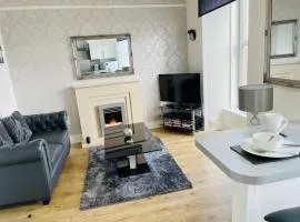 The Dunoon Boutique Retreat - Comfortable & Cosy One bedroom Holiday Home Apartment