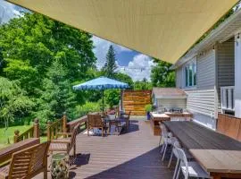Family-Friendly Poconos Getaway 11 Mi to Kalahari!