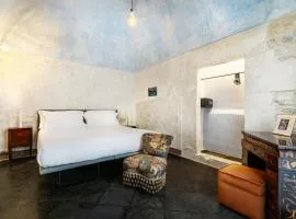 P43 Sicilian Suites