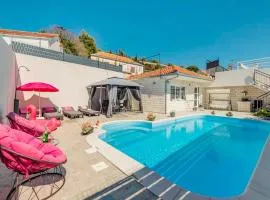 Awesome Home In Vinovac With Private Swimming Pool, Can Be Inside Or Outside