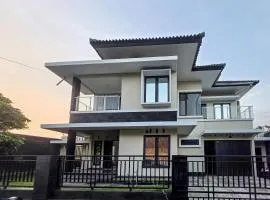 The Lavana Chatue by Pulang Homestay