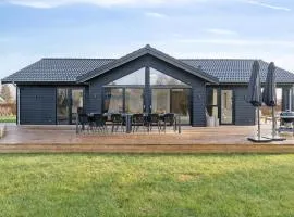 Modern Holiday Home With Annex And 10 Beds