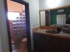 Cabana acogedora rodeada de naturaleza