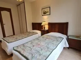 Chambres confortables avec salles d'eau privées et climatisation - FR-1-590-496