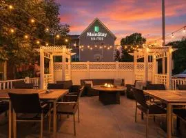 MainStay Suites Appleton Airport - Fox River Mall Area