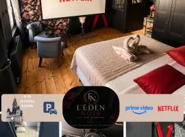 Suite romantique noire et bordeaux