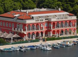 Hotel Adriatiq Marina Tribunj，位于特里班的酒店