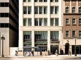 Arlo Chicago