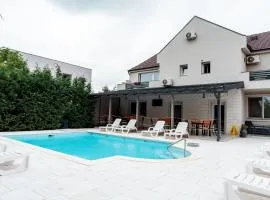 XO Residence