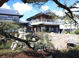 冈山蔺草旅舍，位于早岛町的住宿加早餐旅馆