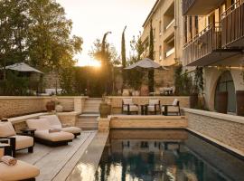 L'Isle de Leos Hotel & Spa - MGallery Collection，位于索尔格河畔利勒的酒店