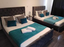 Leafy Guesthouse Close to BHX & NEC，位于马斯顿格林伯明翰机场附近的酒店