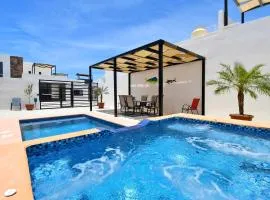 3BR House with Pool & Rooftop Terrace