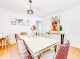 StayAU 5BR Family-Friendly Home near Deakin Uni
