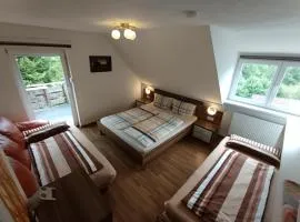 Ferienwohnung Michelle mit Balkon für 1 - 6 Personen