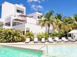 Bright 1 BD with private Terrace near TULUM
