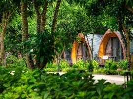Solara Trang An Resort - Thập Gia Trang