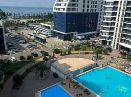 White Sails Batumi Sea & Pool View Apartment