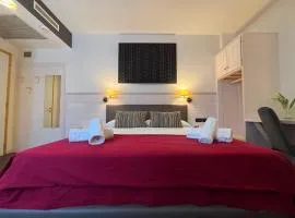 Damodoro Hotel