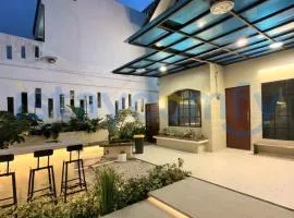 3BR Landed House 2 Level Villa Citra Batam D245